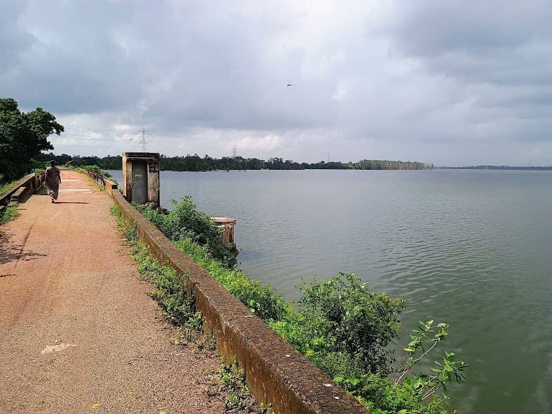 Dam canal - Image 1