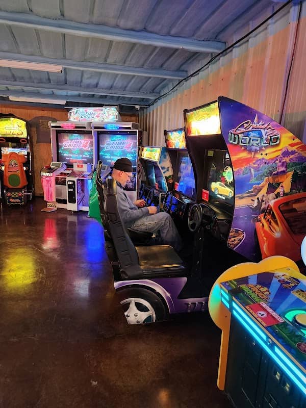 Old school arcade - Image 2