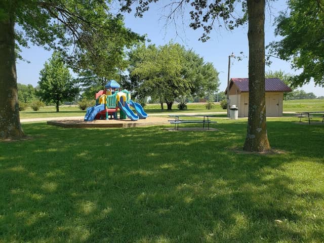 Licking Roadside Park - Image 1