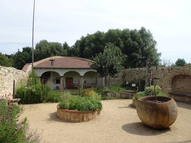 Rajská zahrada - Image 1