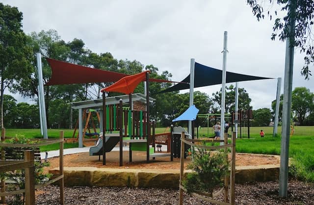 Robinson Park - Image 1