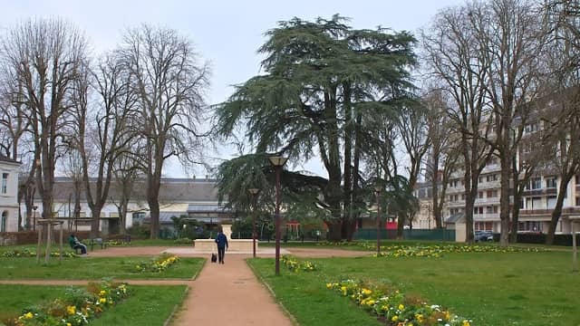 Parc De Jeu Jardin Des Capucins - Image 1