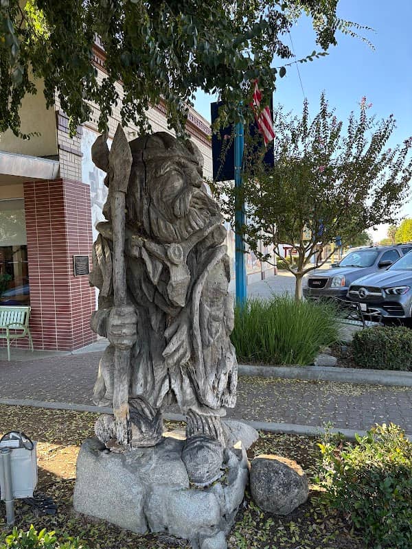 Viking’s statue - Image 1