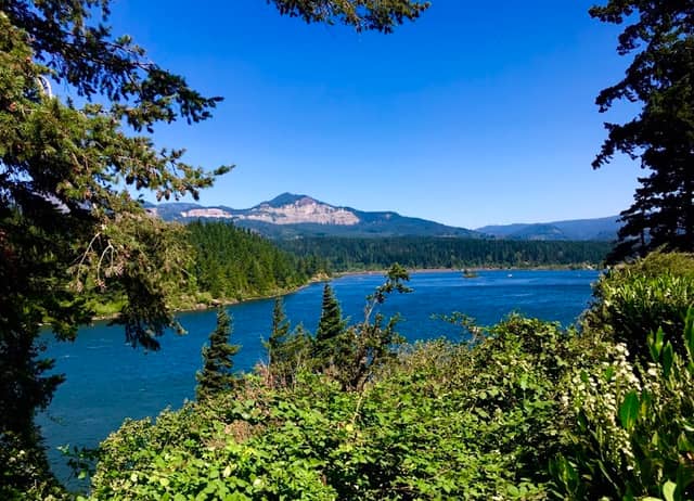 Cascade Locks Marine Park - Image 3
