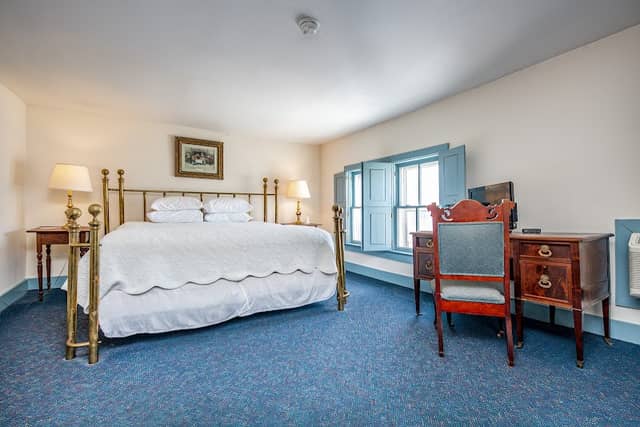 Wayside Inn - Image 2