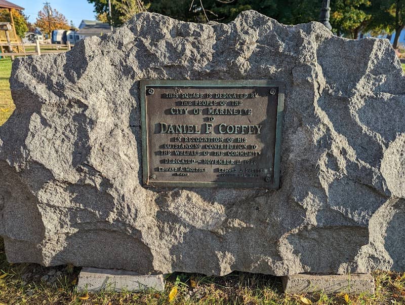 Menekaunee Heritage Park - Image 2