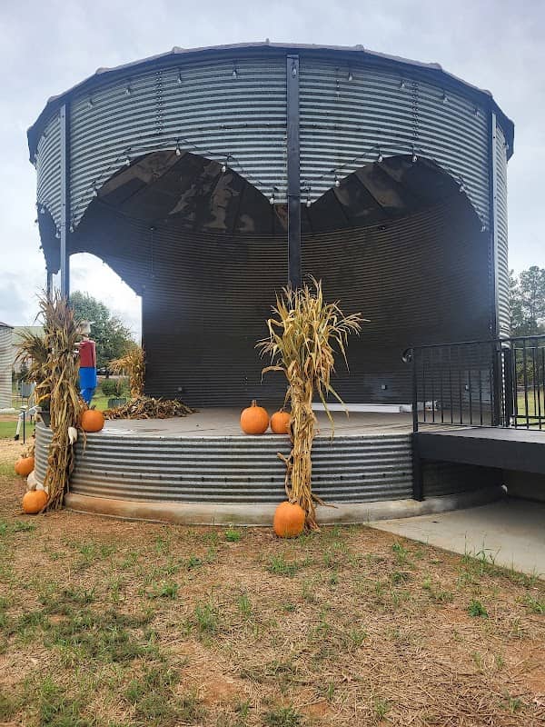 Silos Walking Park - Image 1
