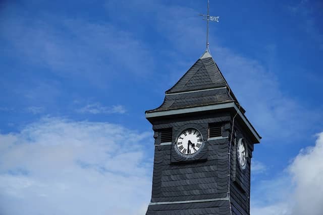 Glockenturm am Sportplatz - Image 1