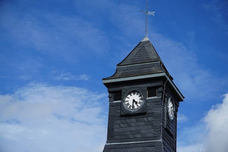 Glockenturm am Sportplatz - Image 1