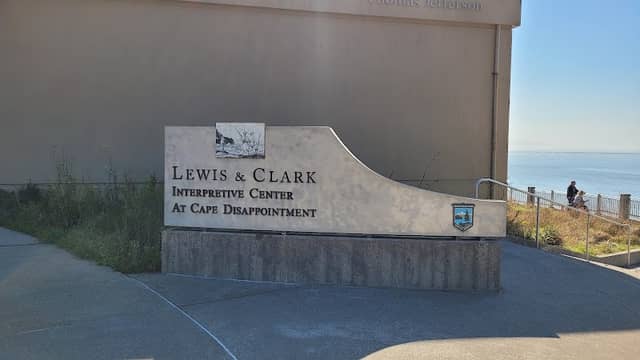 Lewis & Clark Interpretive Center - Image 1