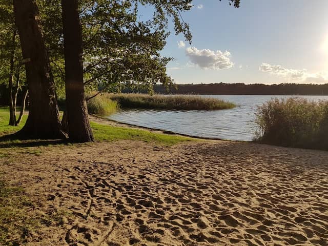 Strand - Image 1