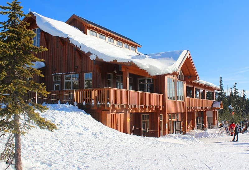 Raven Lodge, Mount Washington Alpine Resort - Image 2