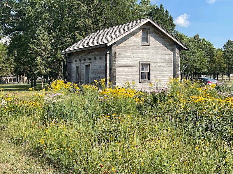 Centennial Log Cabin - Image 1