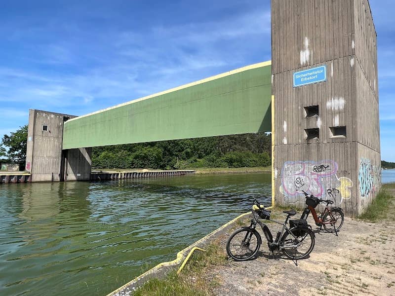 Sicherheitstor Erbstorf (Elbeseitenkanal) - Image 1