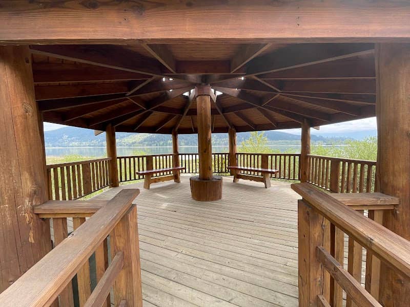 Eagles & Salmon Viewing Point - Image 2