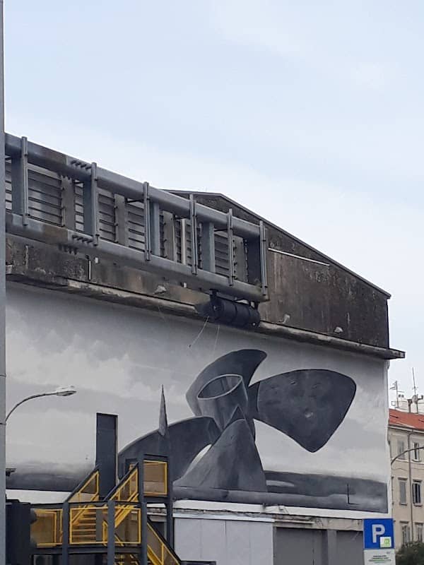 Street art - Image 1