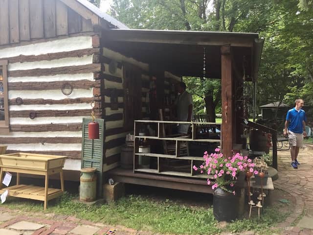 The Log Cabin Gallery - Image 1