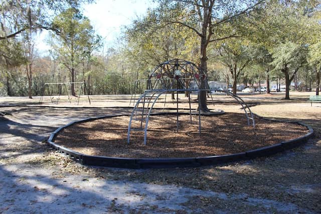 Hillary Park - Image 2