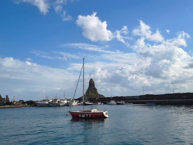 Faraglione della Madonna Acitrezza - Image 1