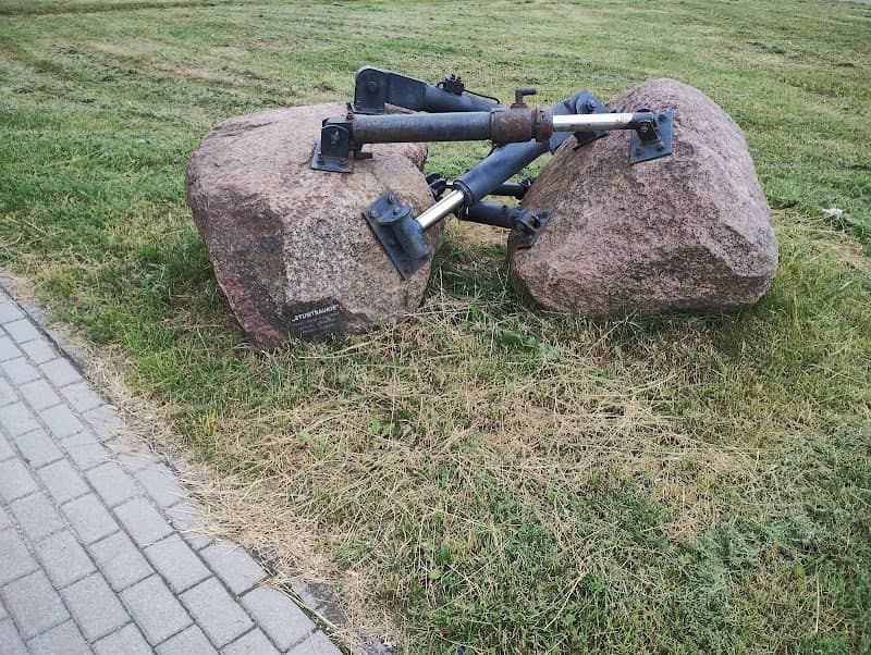 Piston Rod Stones - Image 1