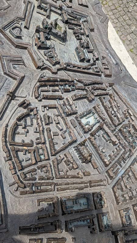 Bronzemodell der Stadt Wolfenbüttel - Image 1