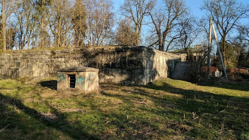 Bunker Erika Kokha - Image 1