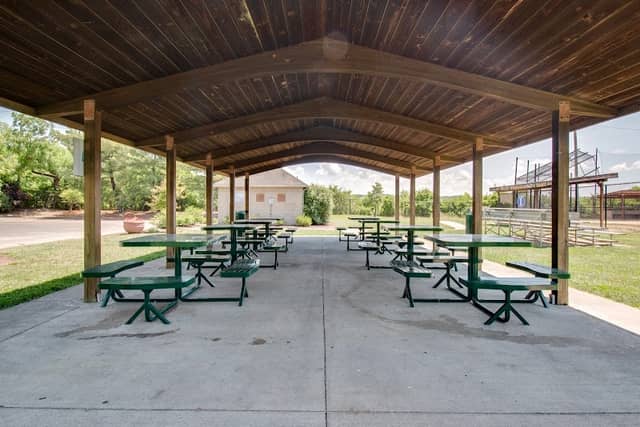 Grove Park - Image 3