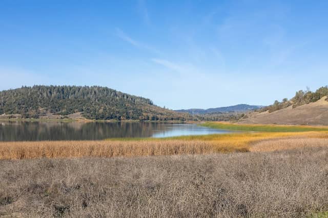 Shoreline Trailhead - Image 1