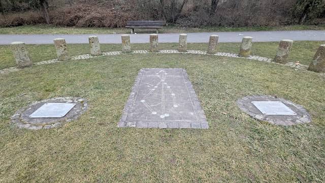 Boden-Sonnen-Uhr - Image 1