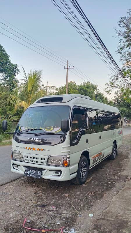 Ferdy Tour & Travel PARIWISATA - Image 1