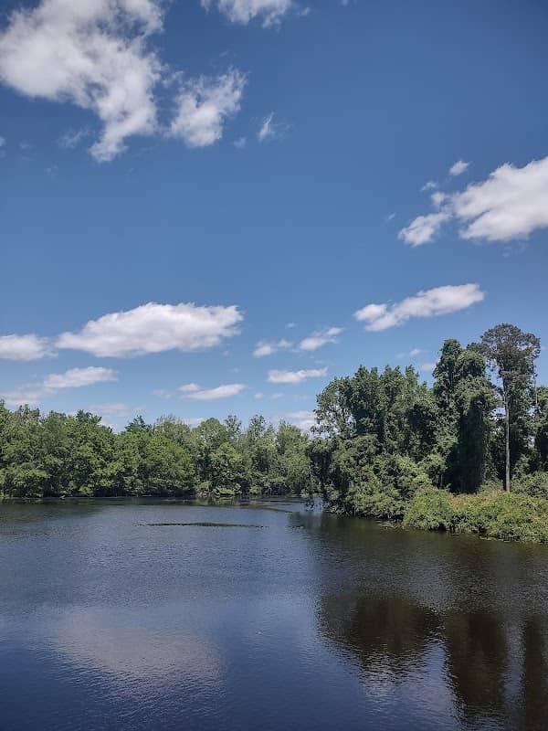 Barrett's Landing Park - Image 2