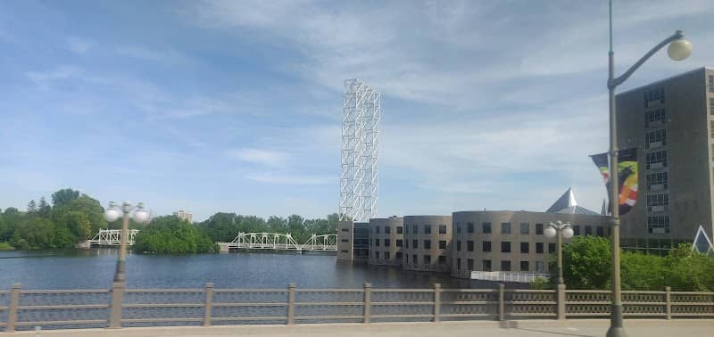 Robinson Park - Image 1