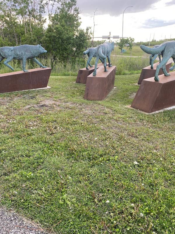 Bronze Wolf Statues - Image 1