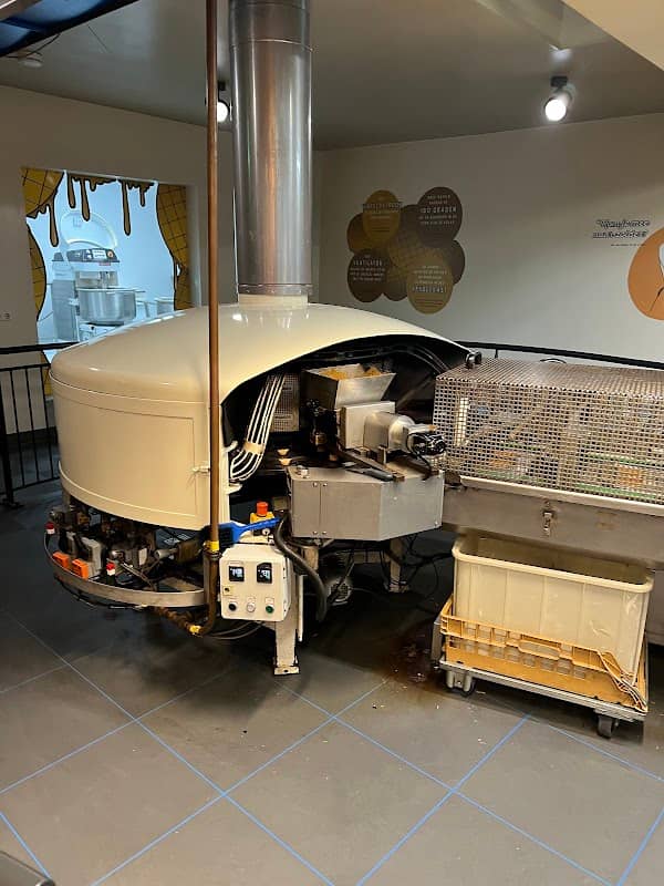 Syrup Waffle Factory - Image 1
