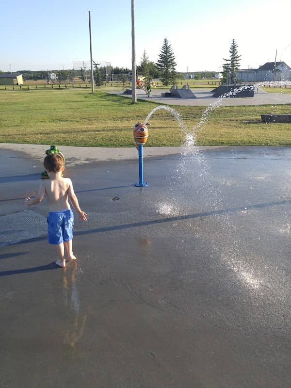 Tofield Spray Park - Image 2