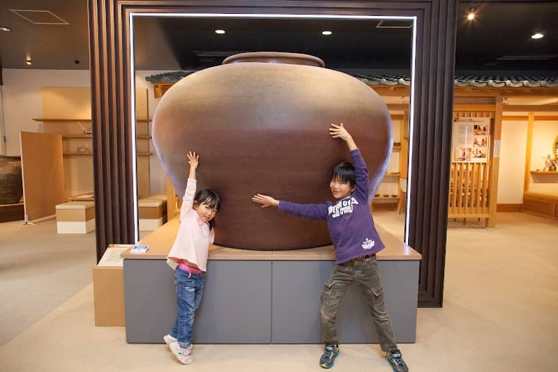 Fukui Prefectural Museum of Ceramics - Image 1