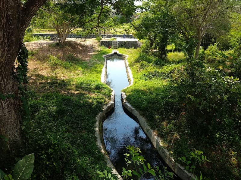 Taman Wisata Pelem Golek, Oude Kalkoven Toren bij Tirtomartani - Image 2