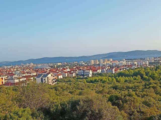 Vidikovac - Panoramic City Lookout - Image 2