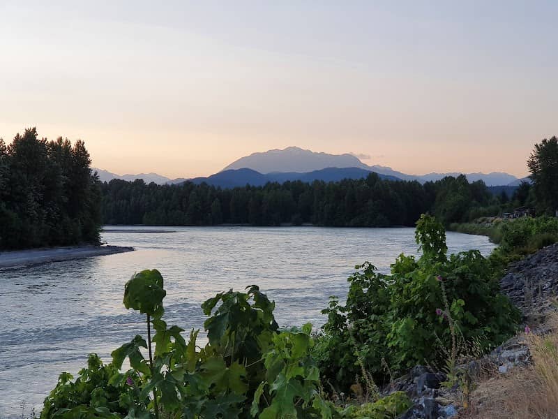 Mamquam River Trailhead - Image 1