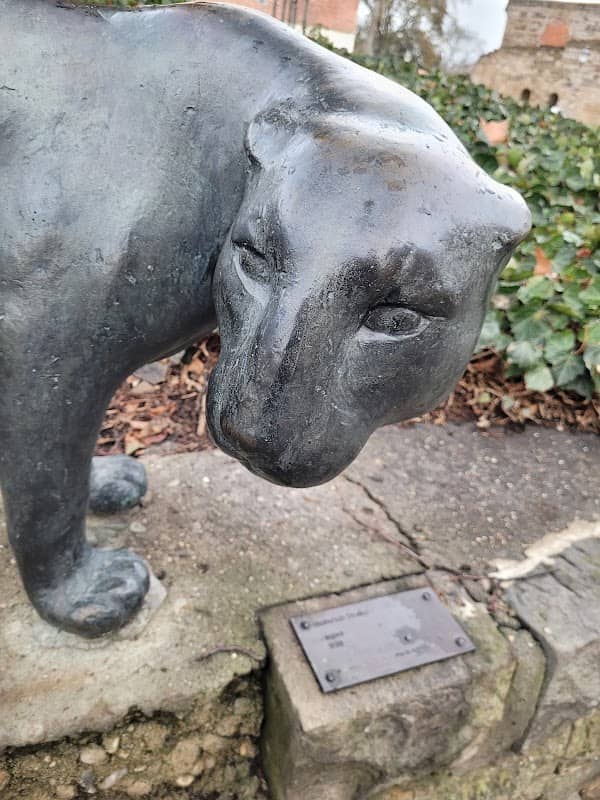 Jaguar Statue - Image 2