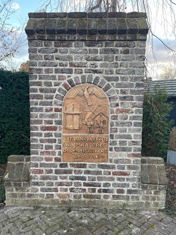 Kunstwerk: De Onderduikers - Image 1