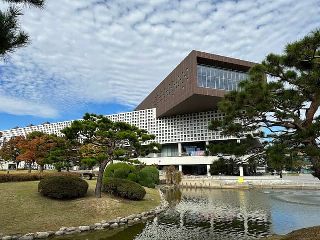 KAIST Duck Pond - Image 1