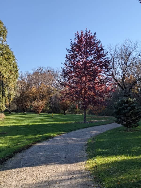 Paul Lange Arboretum - Image 1