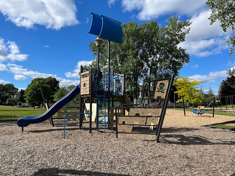Dorval Park and Playground - Image 1
