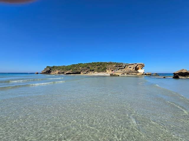 Stingray Bay - Image 1