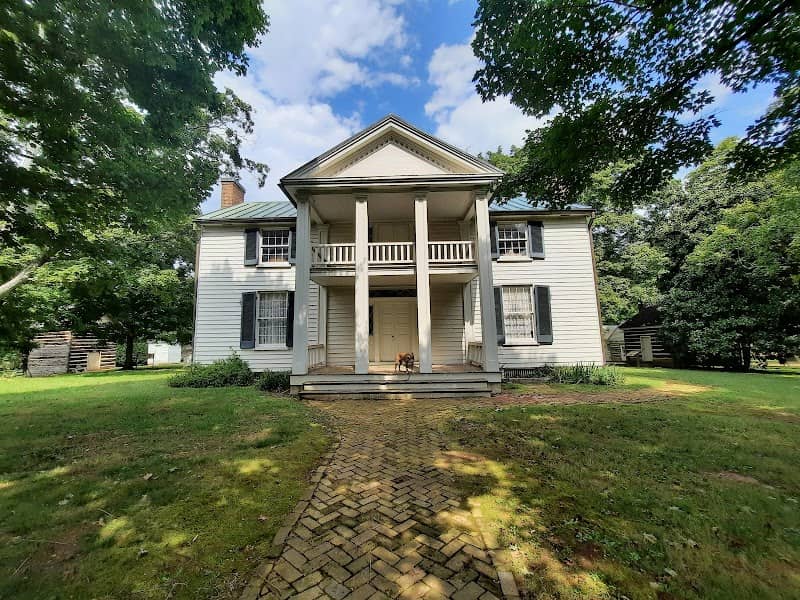 Sam Davis Home - Image 1