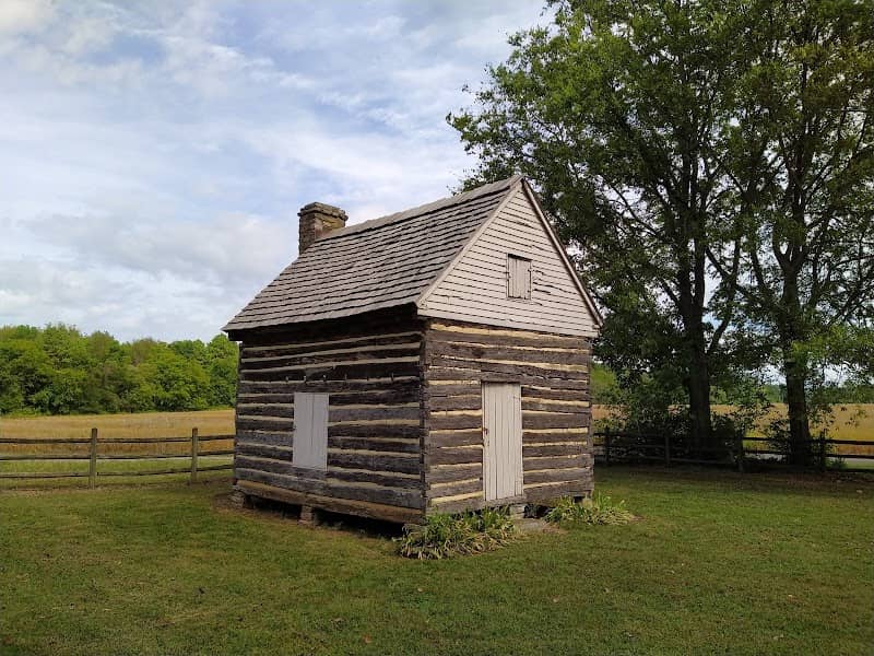Sam Davis Home - Image 2