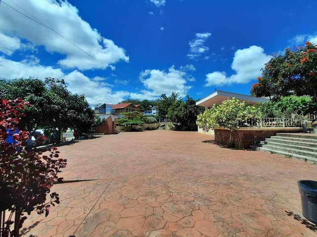 Perquin Central Park - Image 2