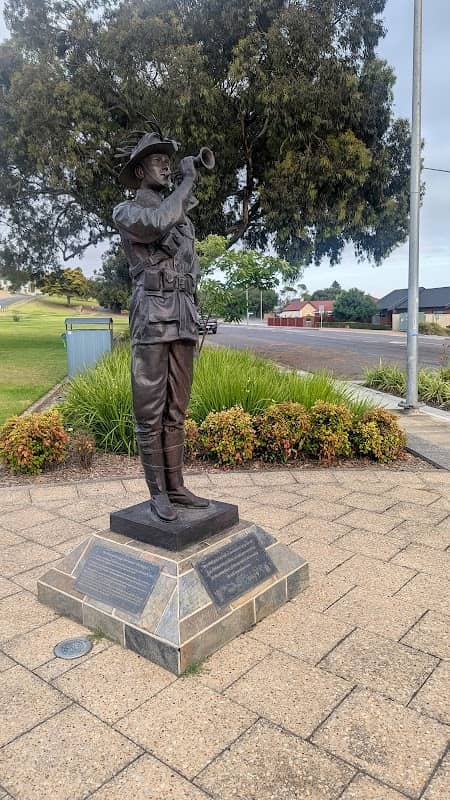 Eyre Park - Image 1