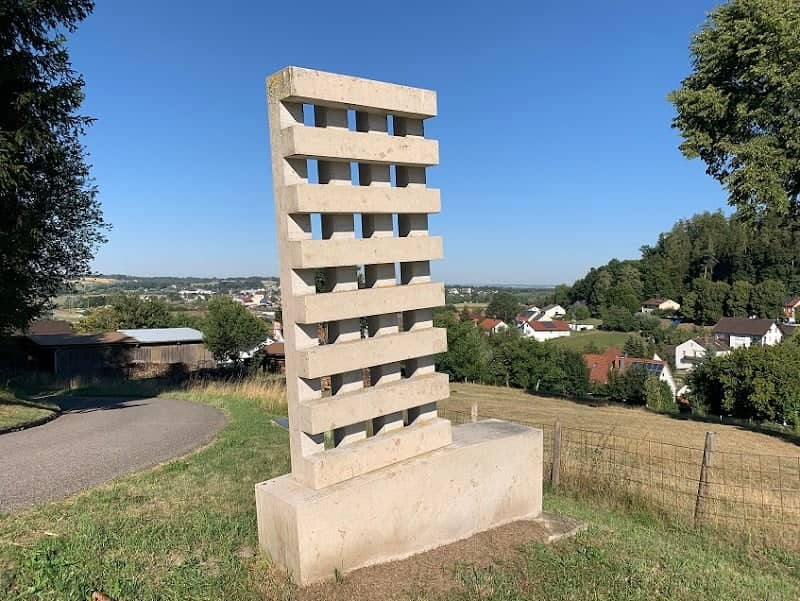 Denkmal "Gitter des Schattens" - Image 1